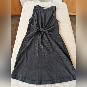 Elegant Black Sleeveless Dress